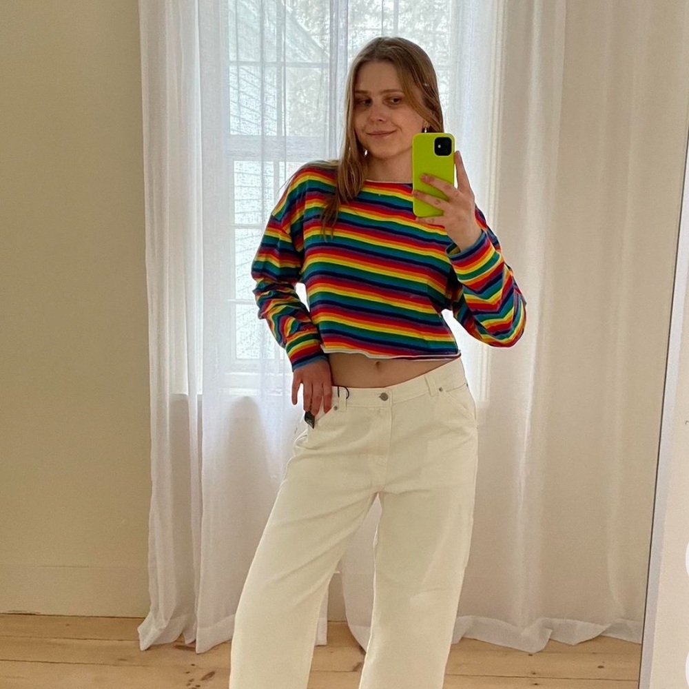 BNWT rainbow crop top/sweater🌈